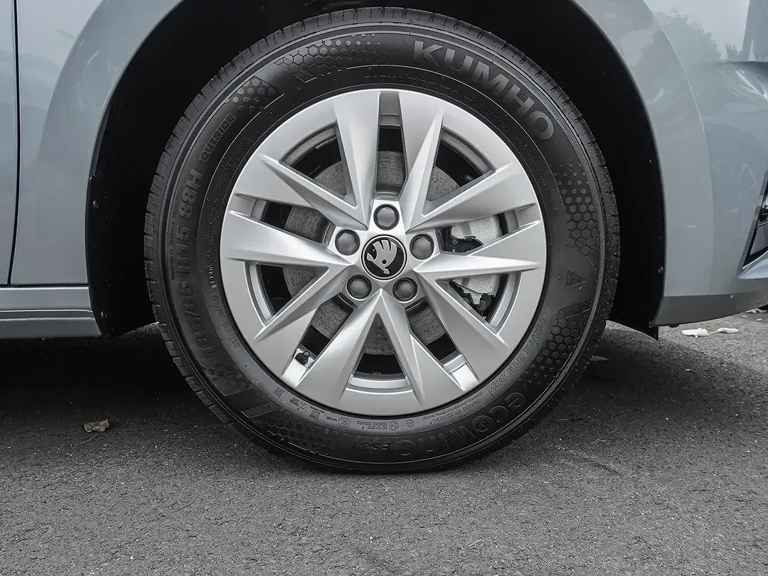 Skoda Fabia - Thumbnail 7