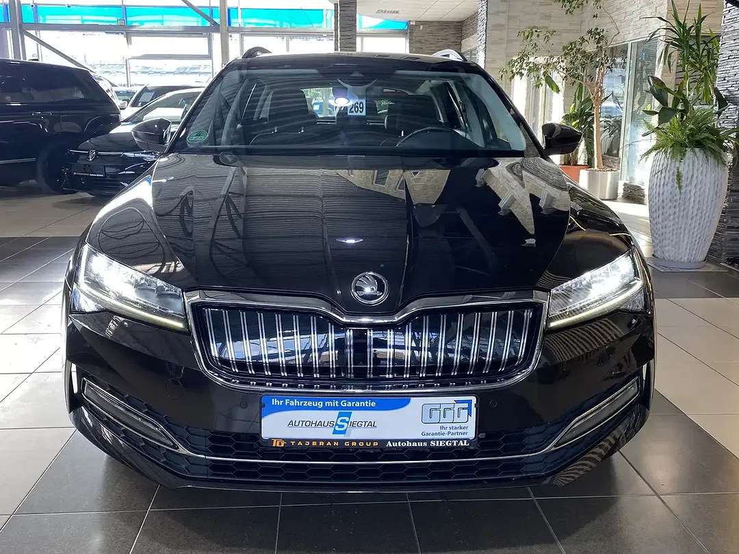 Skoda Superb - Thumbnail 2