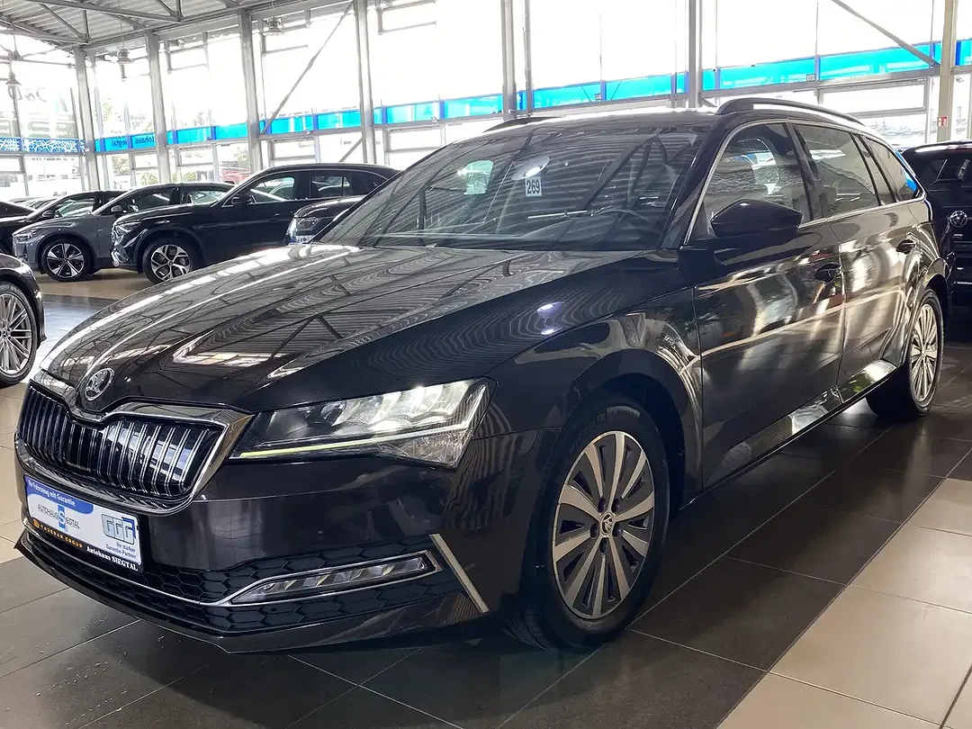 Skoda Superb - Thumbnail 3