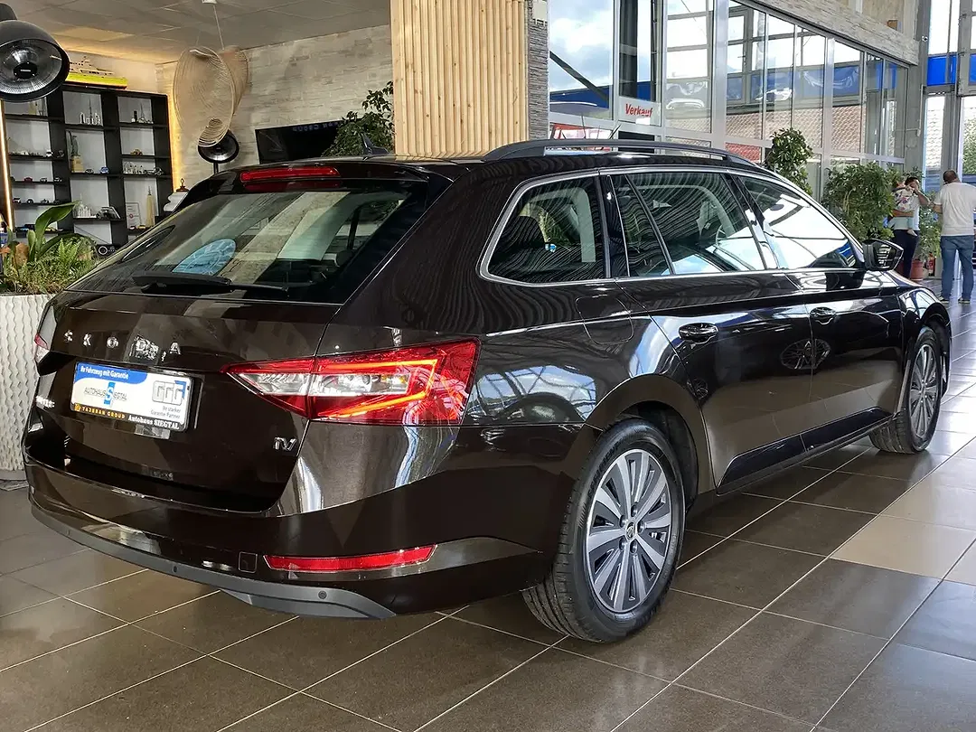 Skoda Superb - Thumbnail 7