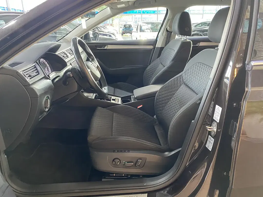 Skoda Superb - Thumbnail 8
