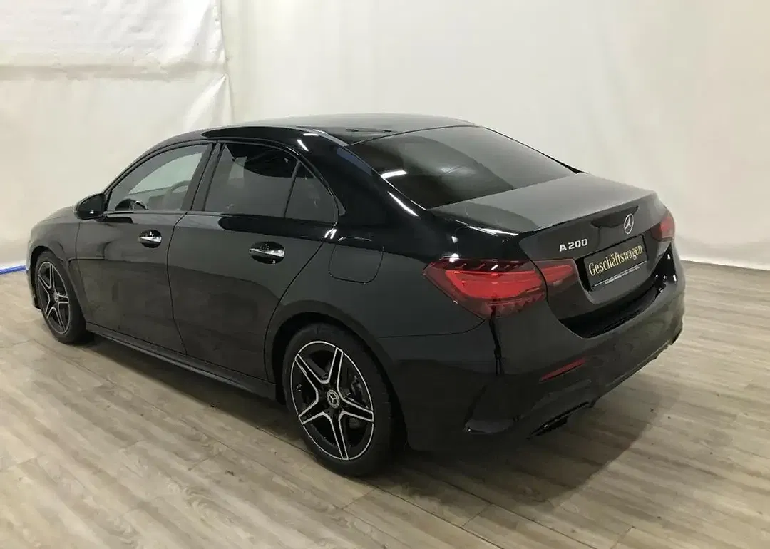 Mercedes-Benz A 200 - Thumbnail 4