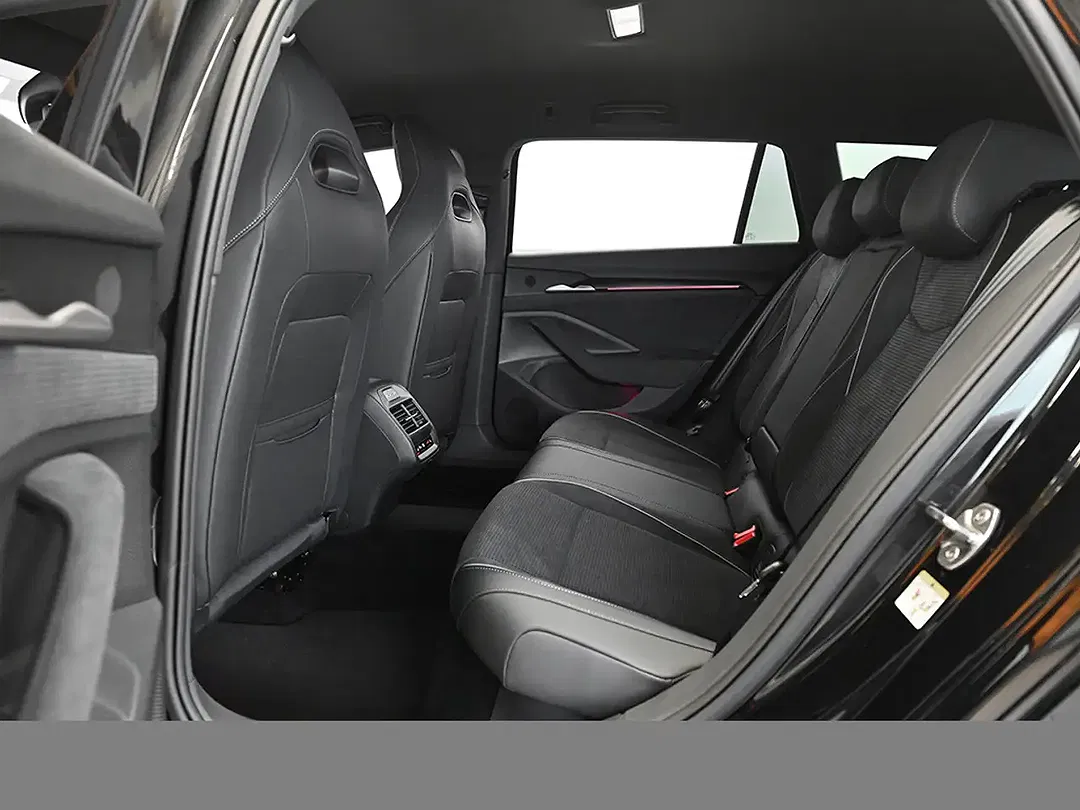 Skoda Superb - Thumbnail 13