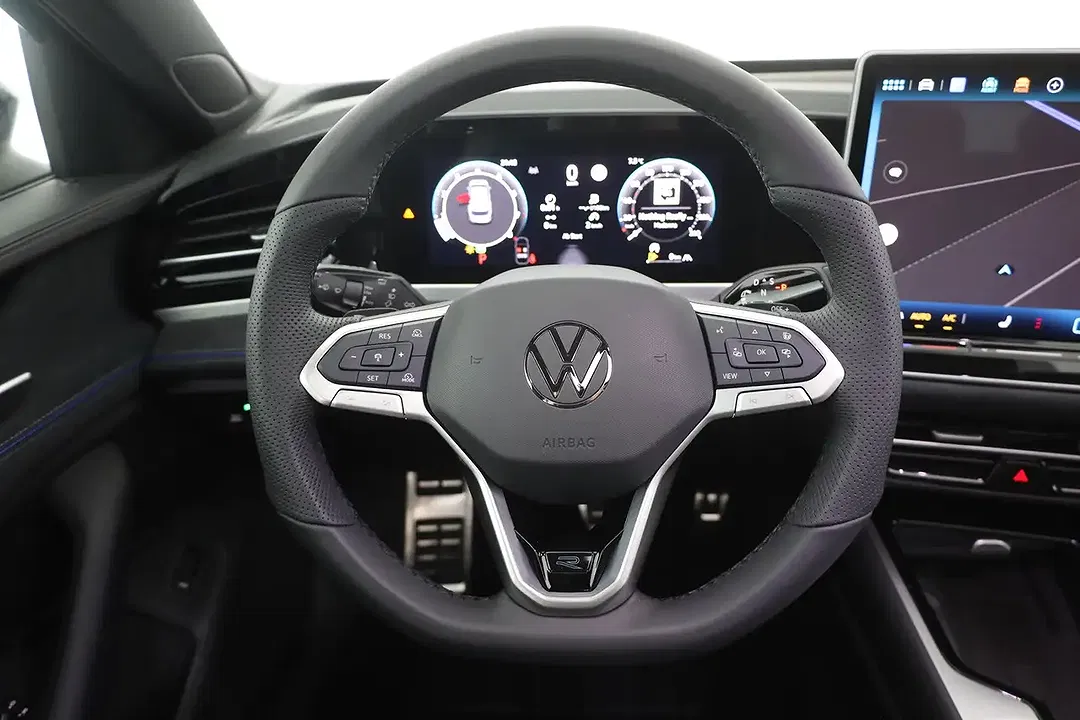 Volkswagen Passat Variant - Thumbnail 12