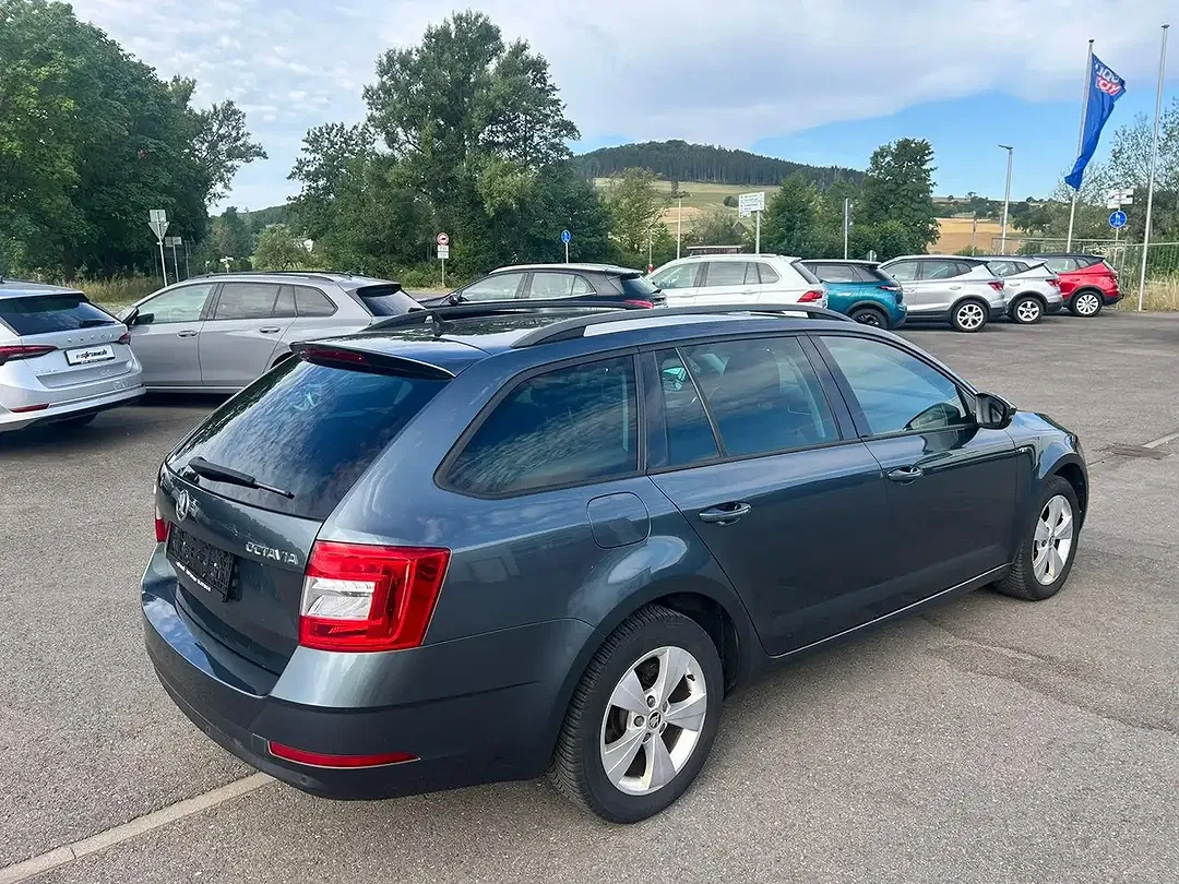 Skoda Octavia - Thumbnail 5