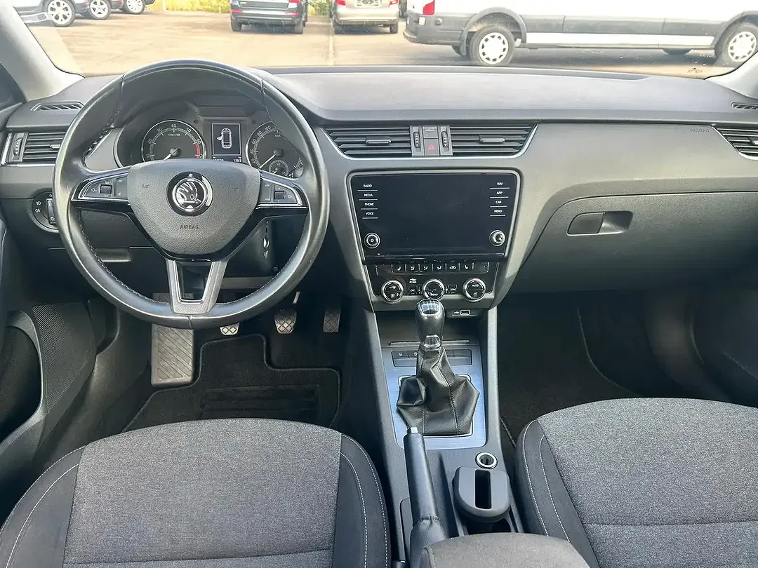 Skoda Octavia - Thumbnail 8