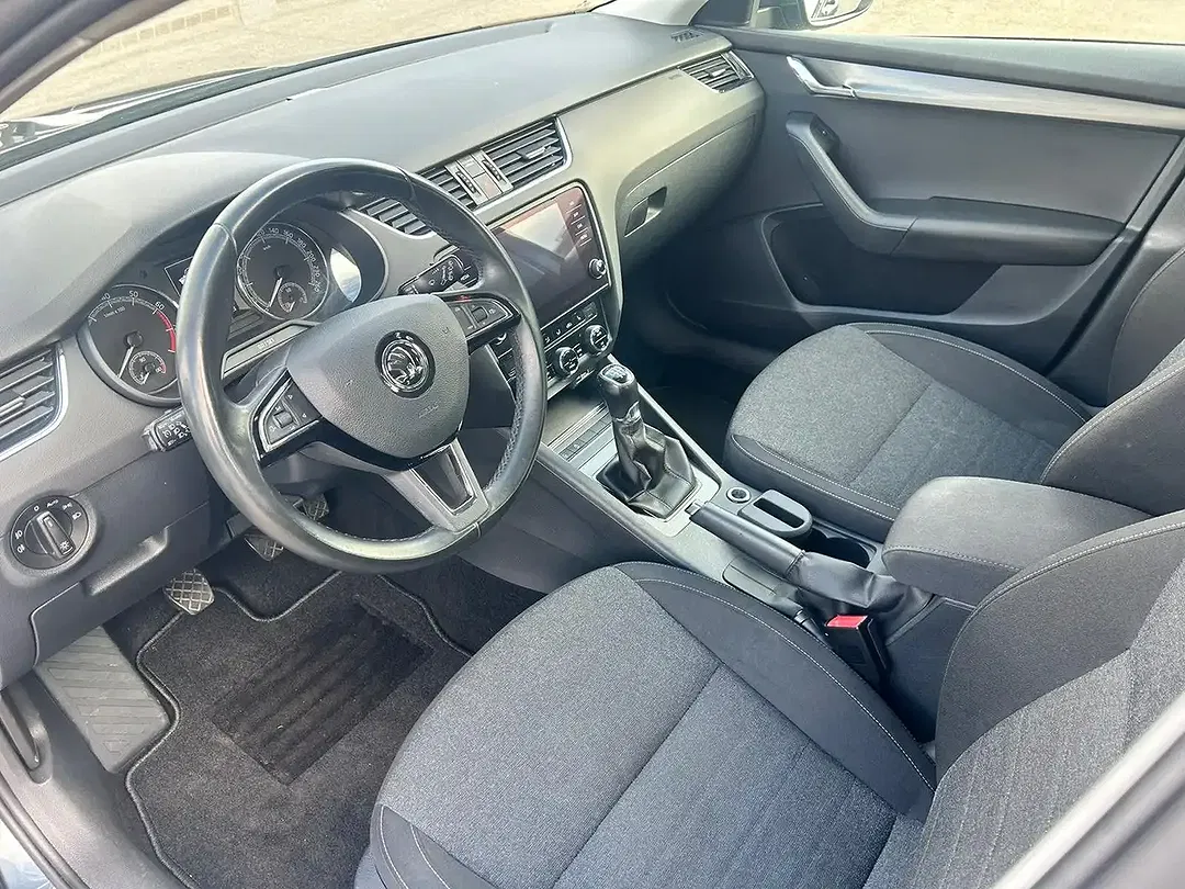 Skoda Octavia - Thumbnail 9