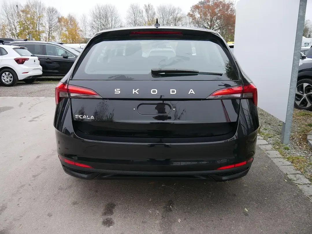 Skoda Scala - Thumbnail 3