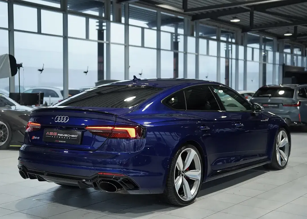 Audi RS5 - Thumbnail 6