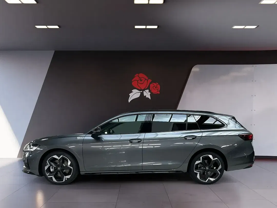 Skoda Superb - Thumbnail 2