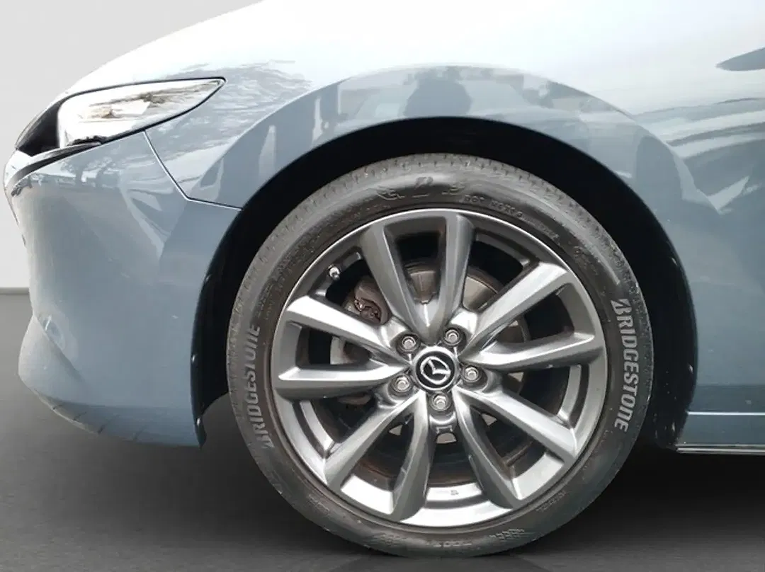 Mazda 3 - Thumbnail 14