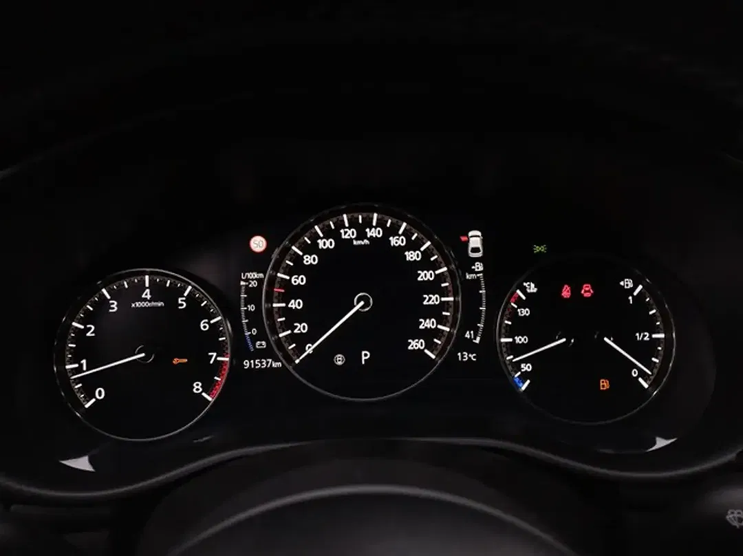 Mazda 3 - Thumbnail 8