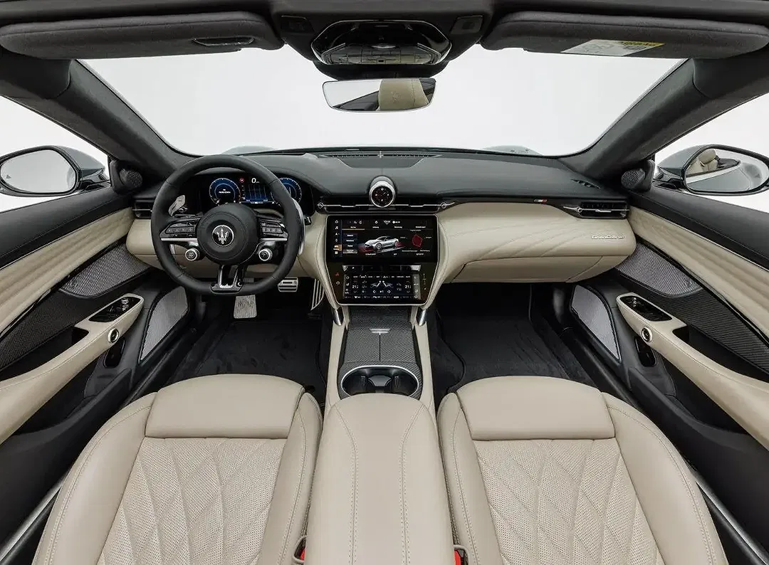 Maserati GranCabrio - Thumbnail 11
