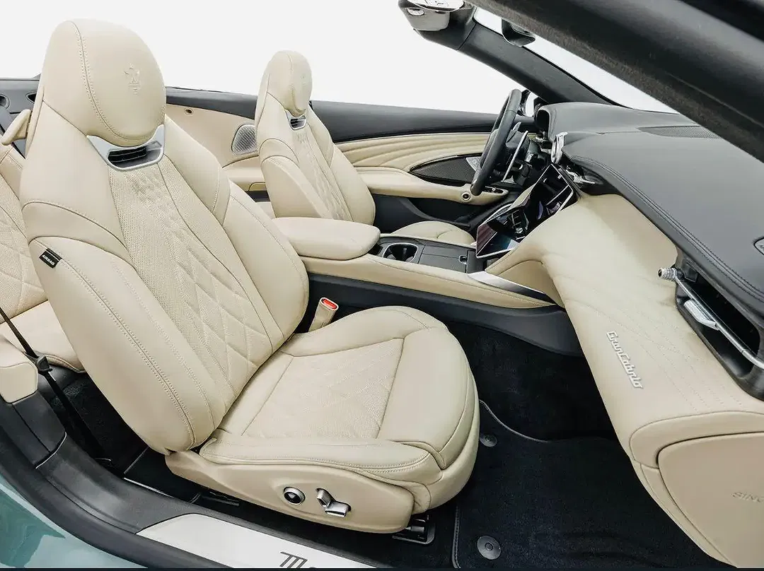 Maserati GranCabrio - Thumbnail 15