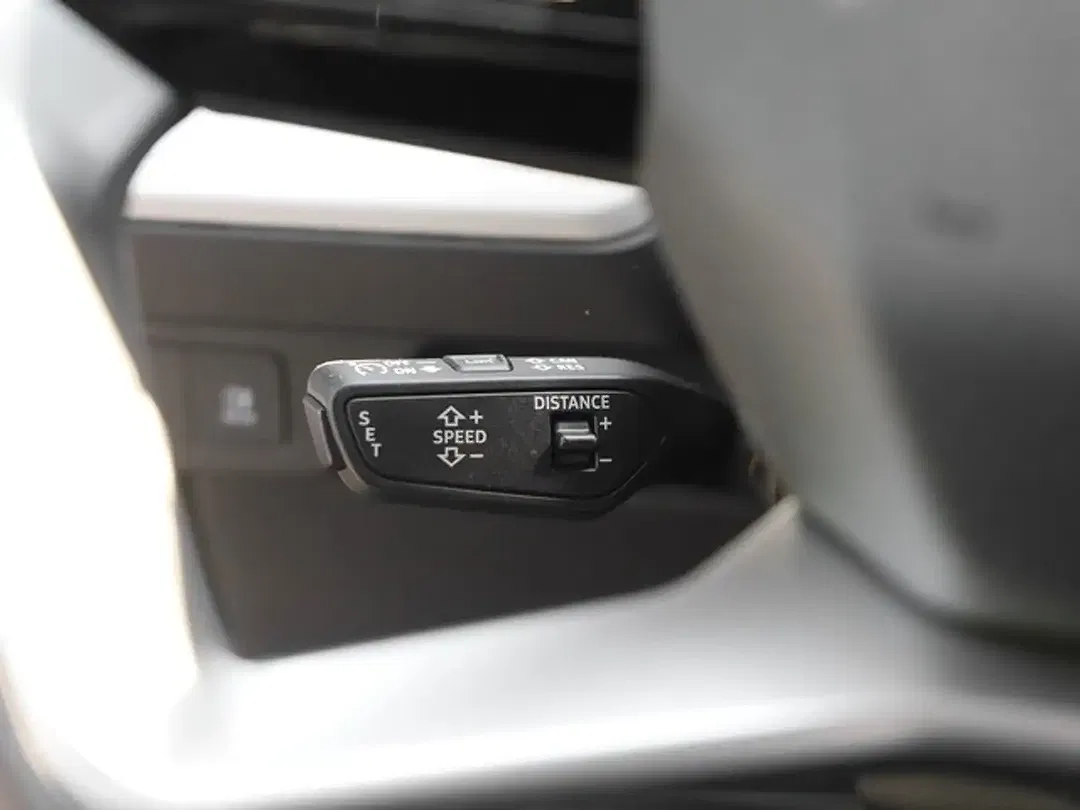 Audi Q4 e-tron - Thumbnail 14