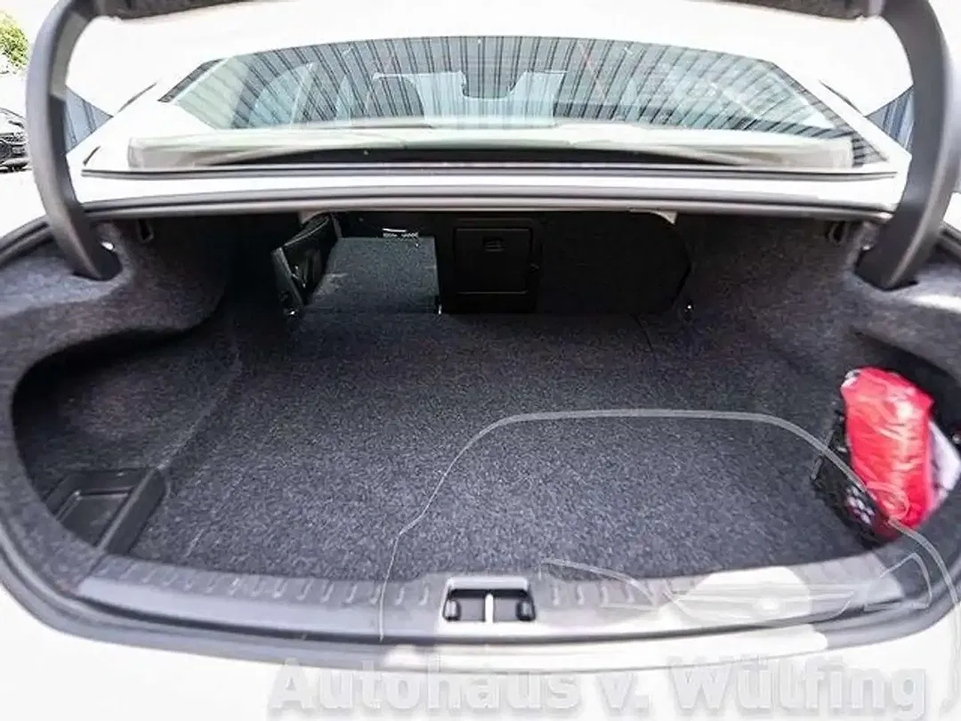 Volvo S60 - Thumbnail 8