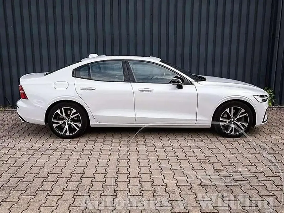 Volvo S60 - Thumbnail 2