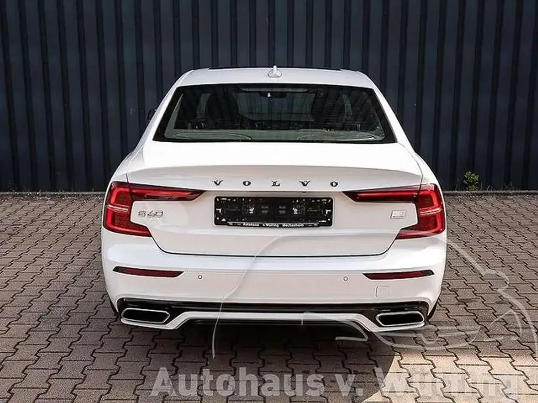 Volvo S60 - Thumbnail 5