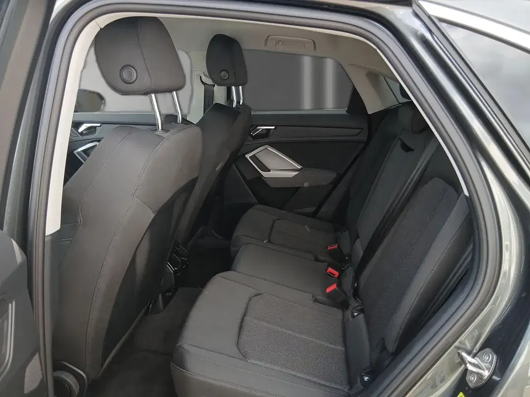 Audi Q3 - Thumbnail 10