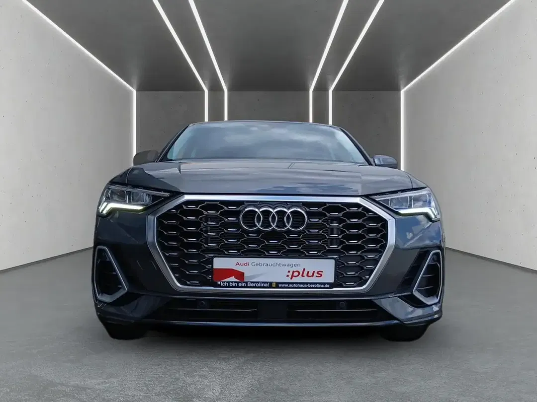 Audi Q3 - Thumbnail 5