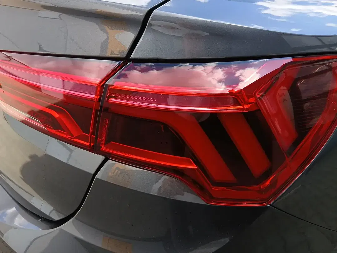 Audi Q3 - Thumbnail 8