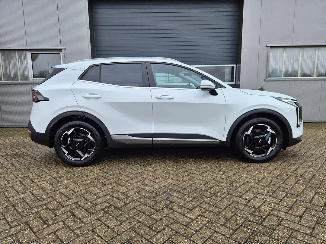 Kia Sportage - Thumbnail 2