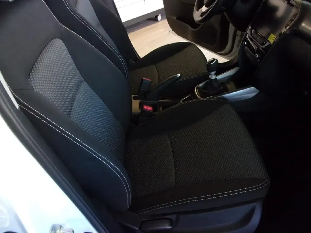 Suzuki Vitara - Thumbnail 9