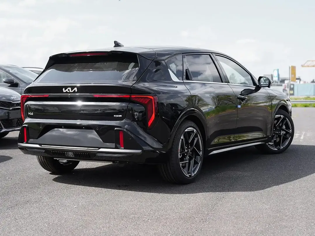 Kia K4 - Thumbnail 3