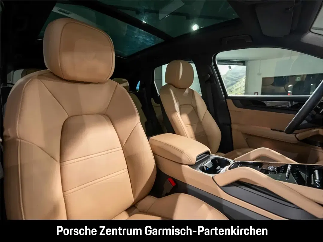 Porsche Cayenne - Thumbnail 10