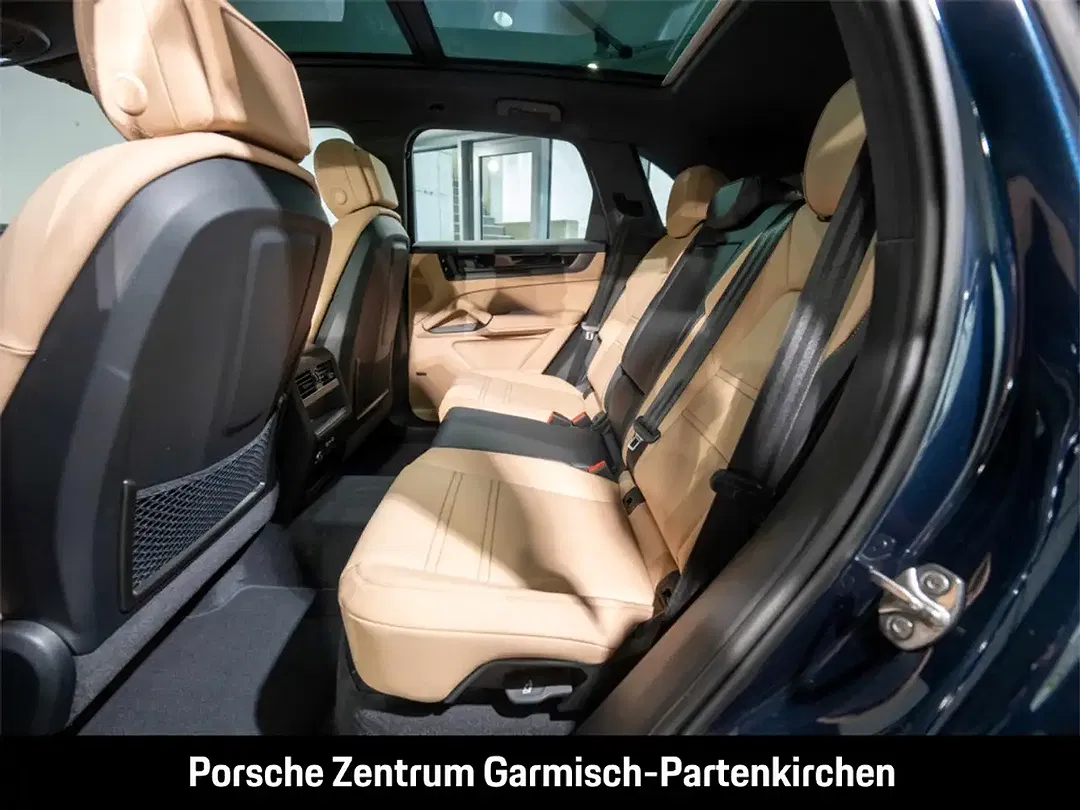 Porsche Cayenne - Thumbnail 11