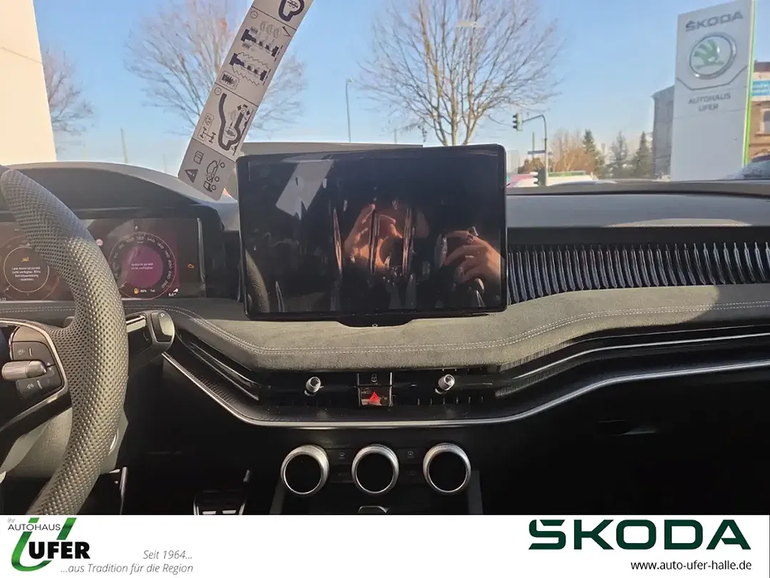 Skoda Superb - Thumbnail 11