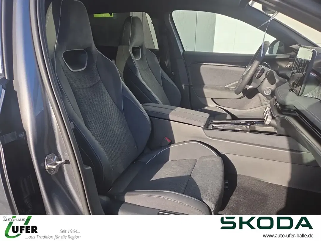 Skoda Superb - Thumbnail 2