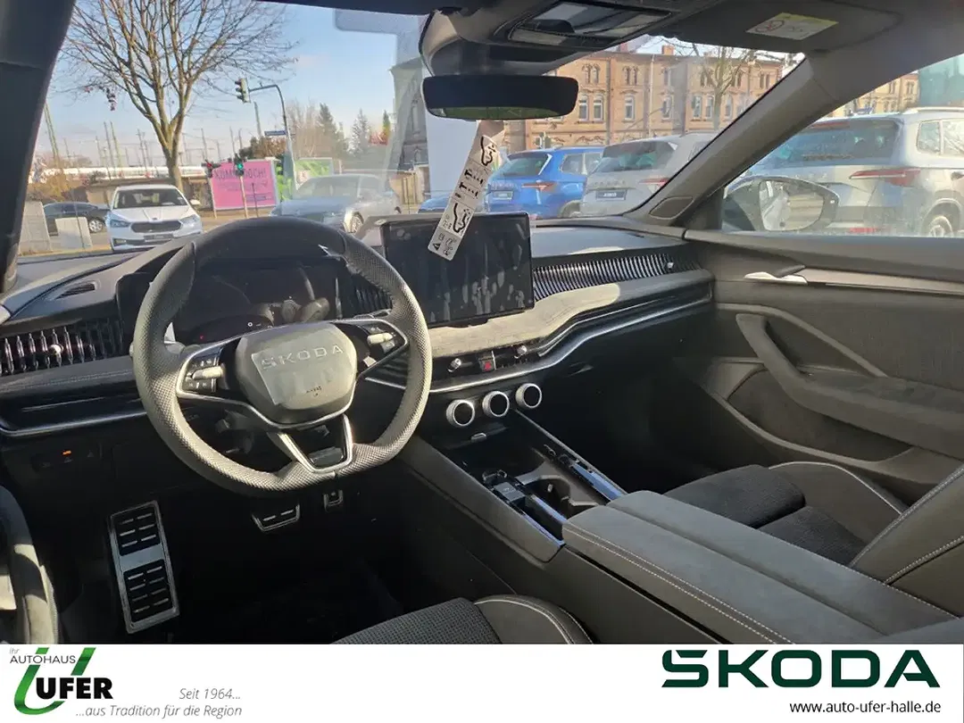 Skoda Superb - Thumbnail 6