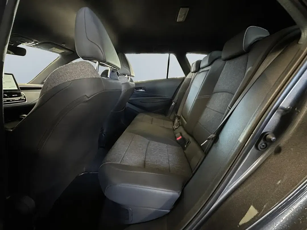 Toyota Corolla - Thumbnail 11