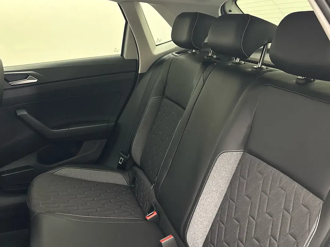 Volkswagen Polo - Thumbnail 11