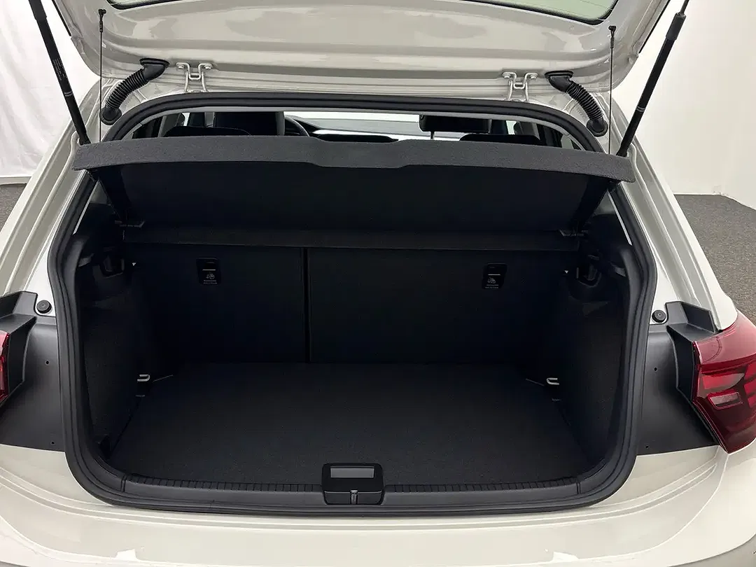 Volkswagen Polo - Thumbnail 13