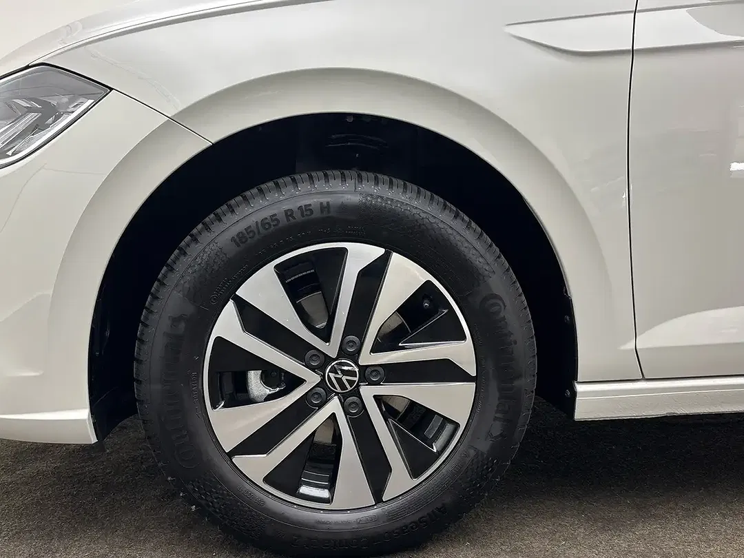 Volkswagen Polo - Thumbnail 7
