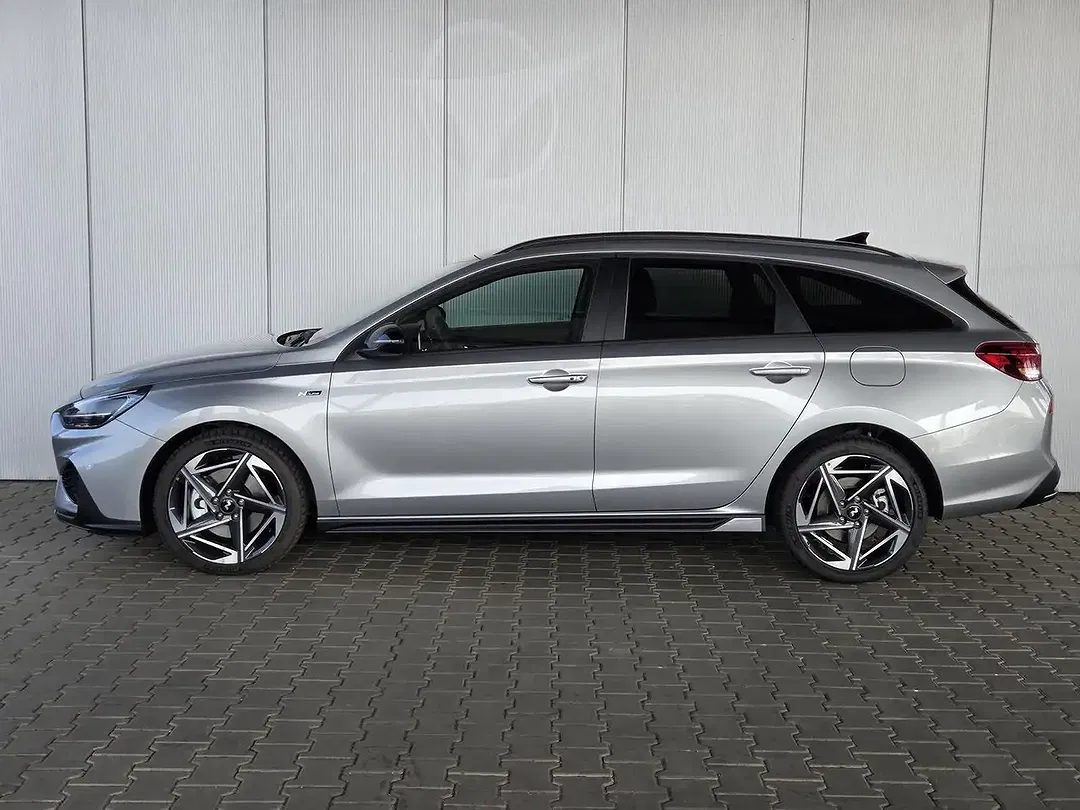 Hyundai i30 - Thumbnail 2