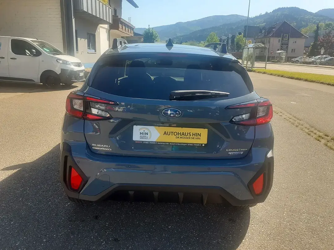Subaru Crosstrek - Thumbnail 7