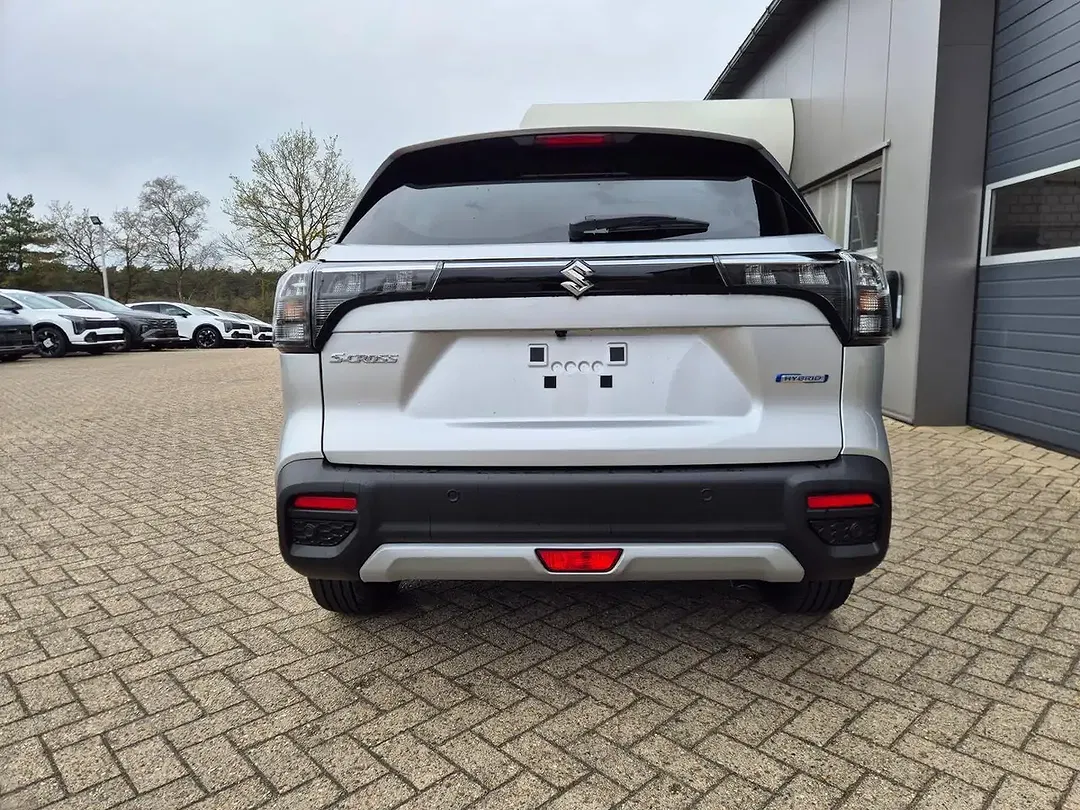 Suzuki S-Cross - Thumbnail 4