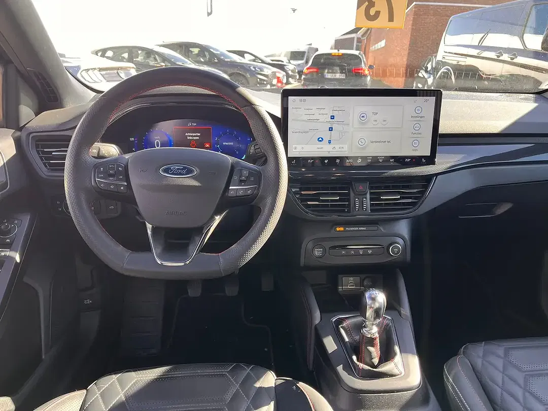 Ford Focus - Thumbnail 5