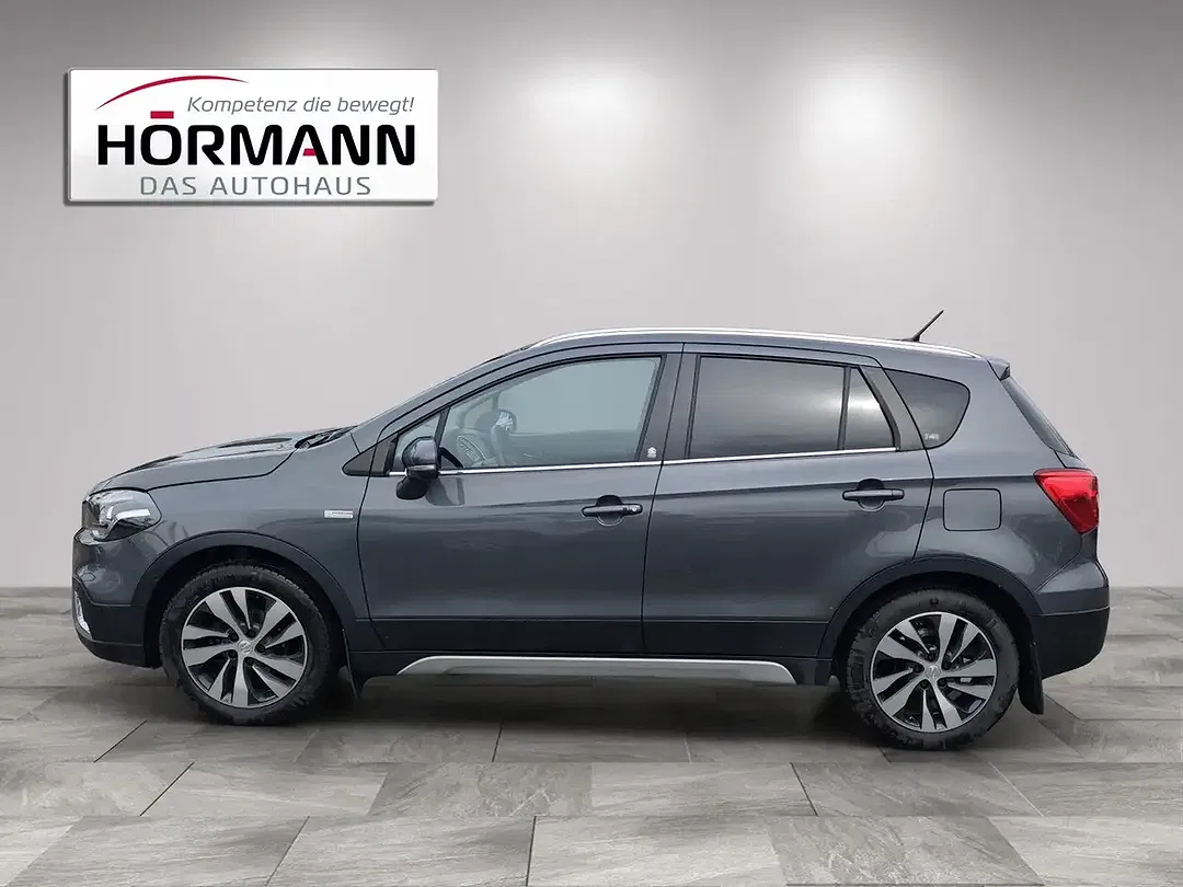 Suzuki SX4 S-Cross - Thumbnail 2