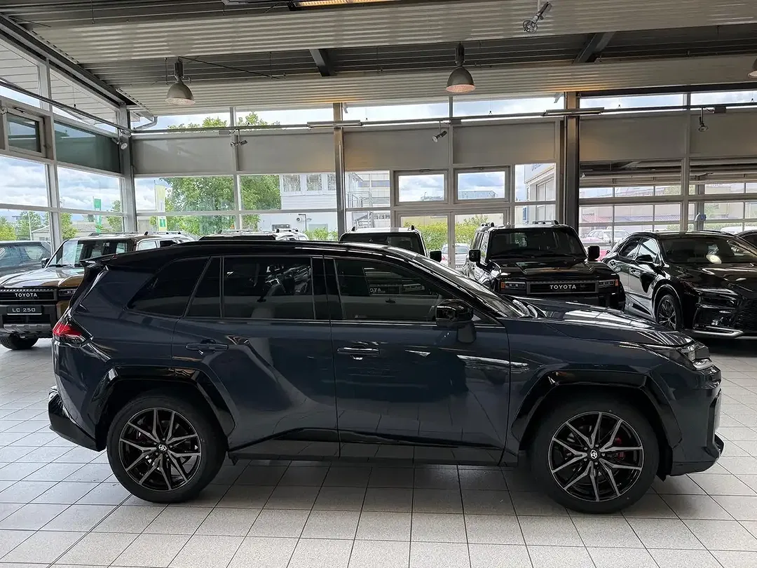 Toyota RAV 4 - Thumbnail 14
