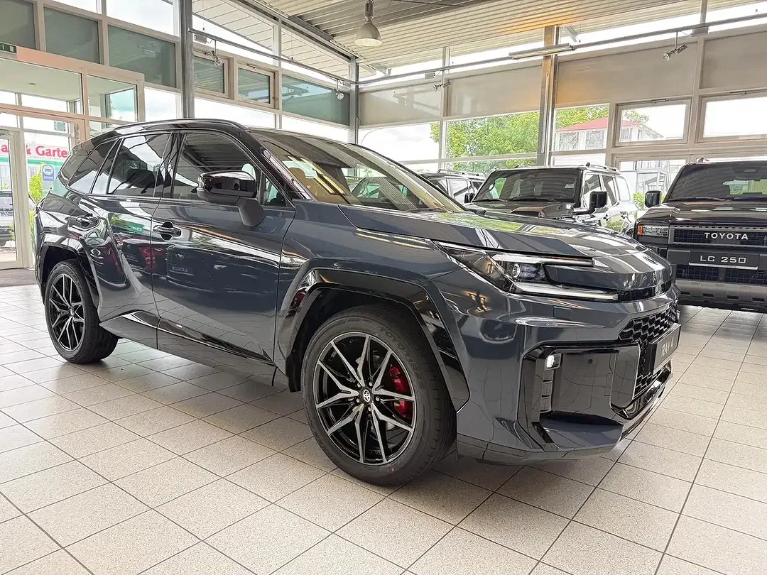 Toyota RAV 4 - Thumbnail 4