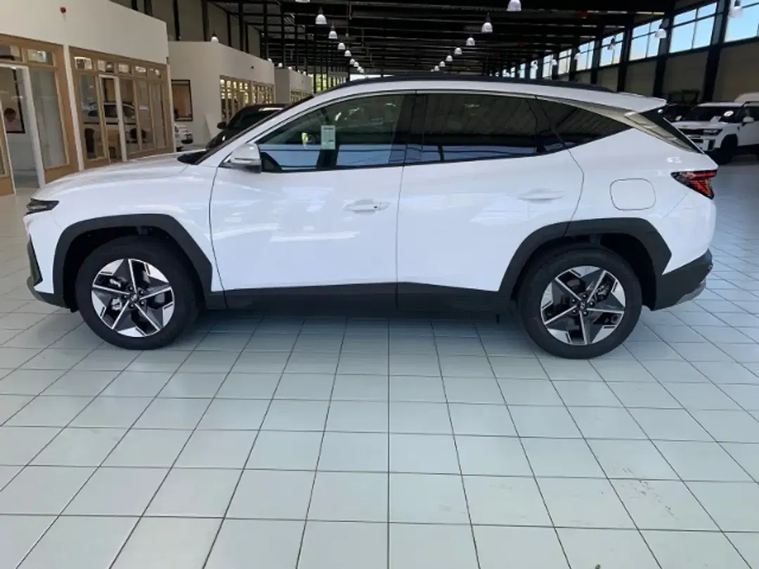 Hyundai TUCSON - Thumbnail 5