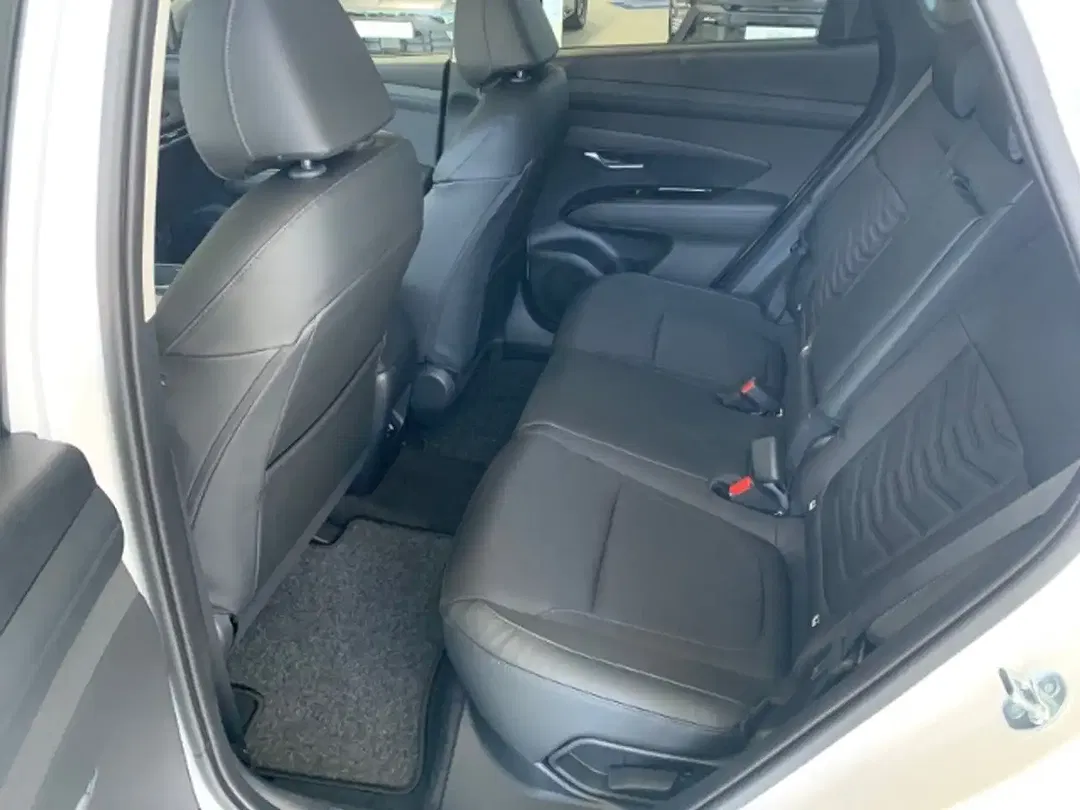 Hyundai TUCSON - Thumbnail 9