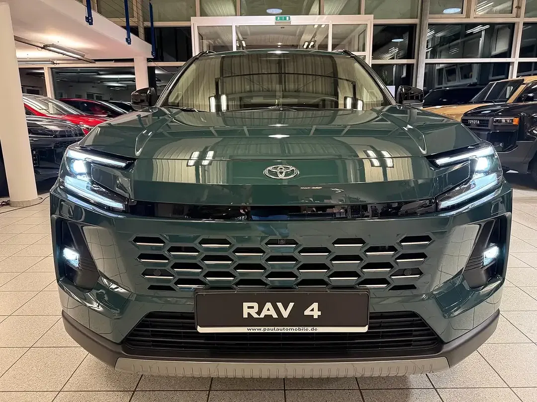 Toyota RAV 4 - Thumbnail 1