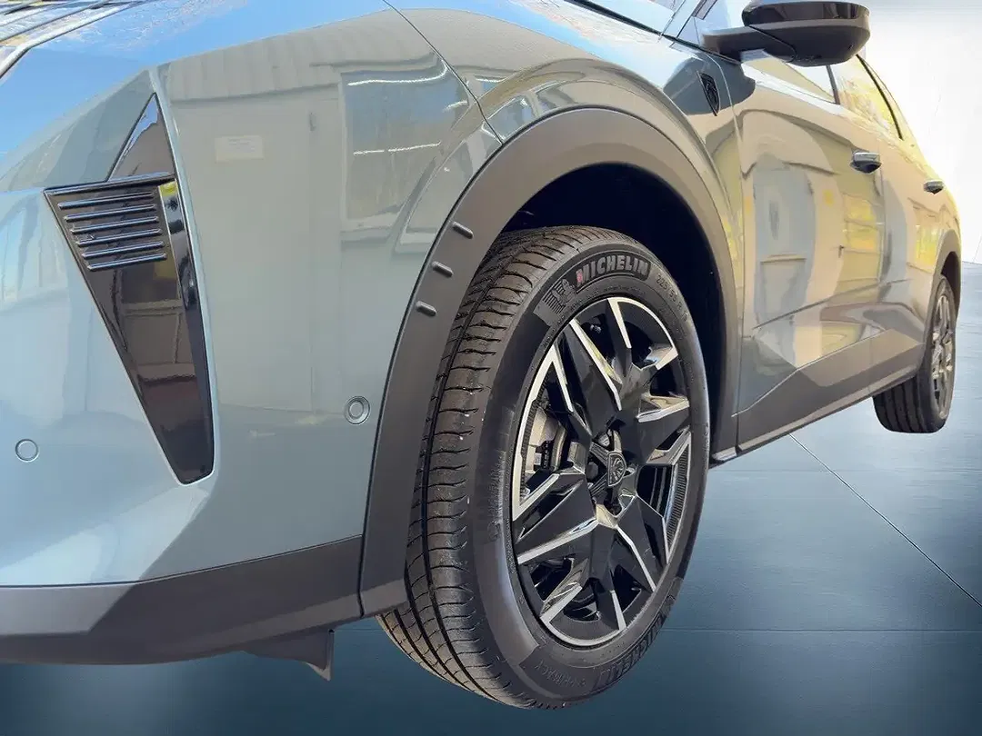 Peugeot 5008 - Thumbnail 6