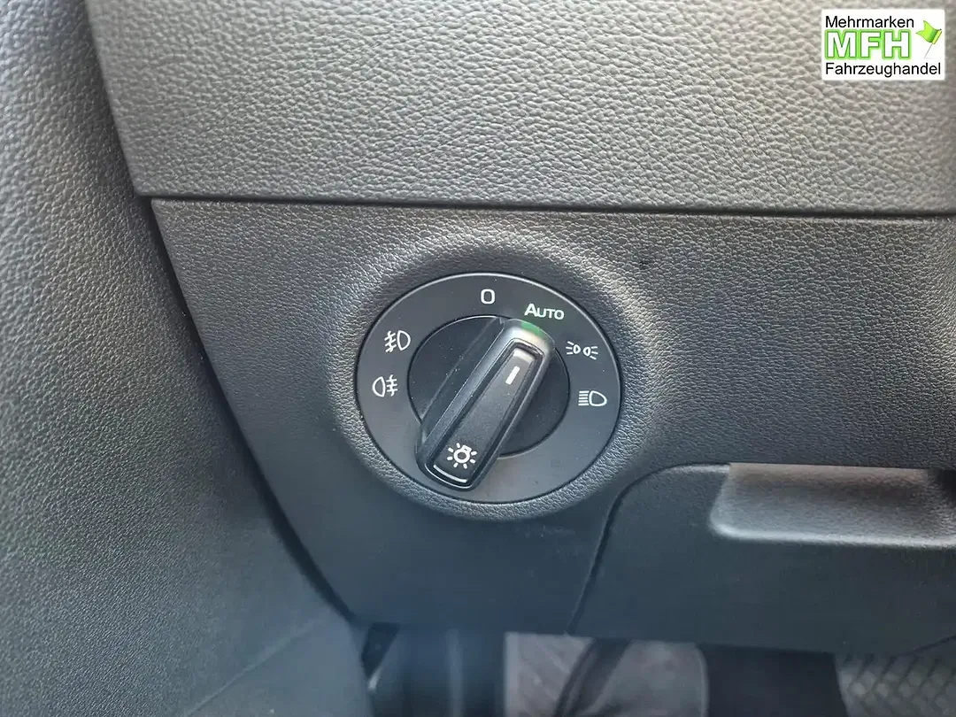 Skoda Karoq - Thumbnail 14