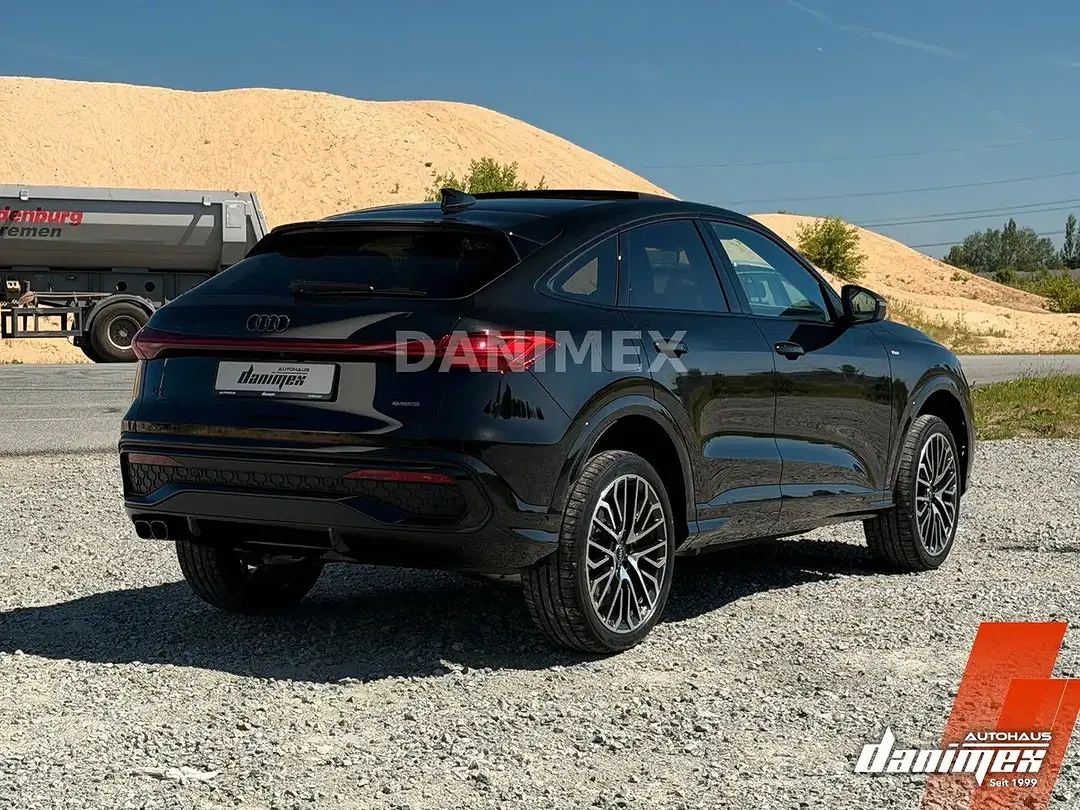 Audi Q5 - Thumbnail 3